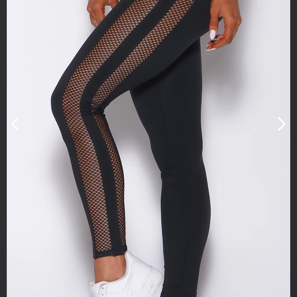 Bombshell Sportswear Black Leggings size Medium - Picture 1 of 3